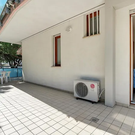 Lara A16 Apartment *