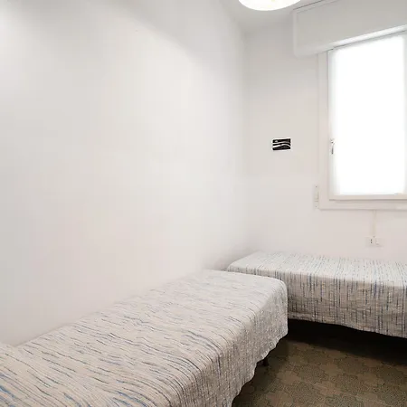 Lara A16 Apartment *