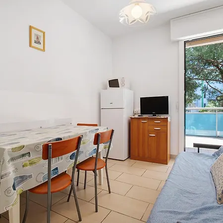 Appartement Lara A16 *